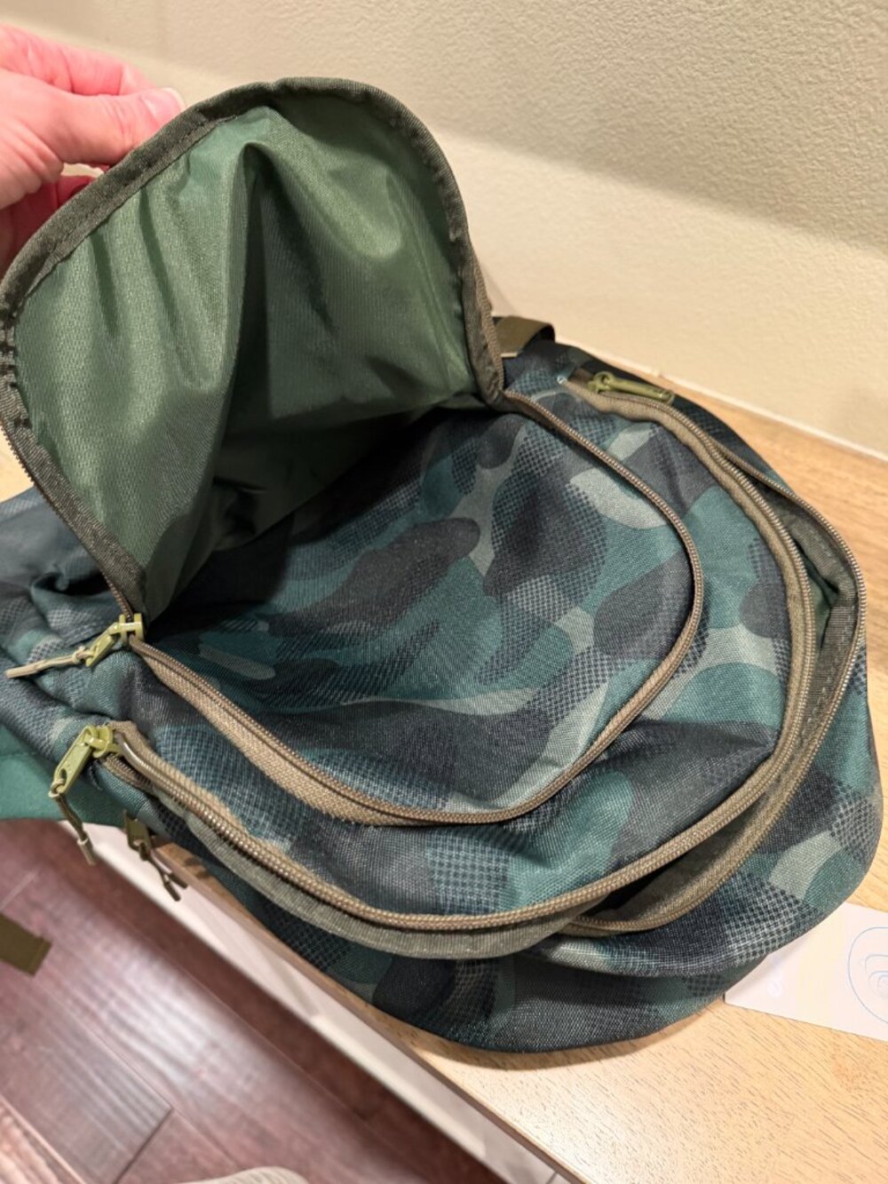 Target Ecotech Logan Camo Backpack NWT Laptop School Bag Green - Picture 4 of 9